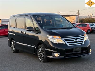 2015 Nissan Serena - Thumbnail