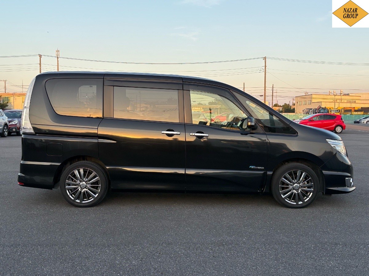 2015 Nissan Serena
