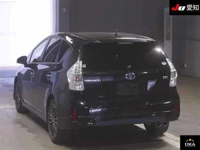 2014 Toyota Prius - Thumbnail