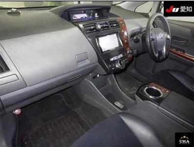 2014 Toyota Prius - Thumbnail