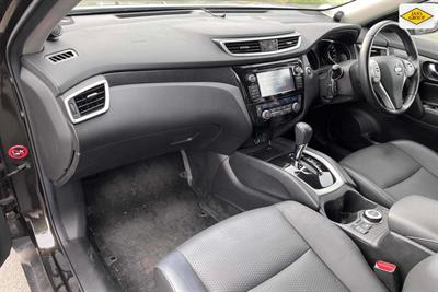 2015 Nissan X-Trail - Thumbnail