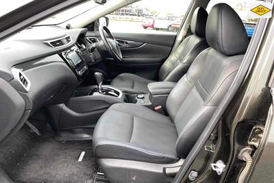 2015 Nissan X-Trail - Thumbnail