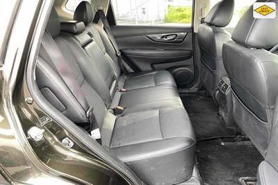 2015 Nissan X-Trail - Thumbnail