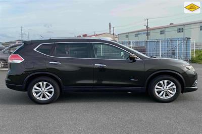 2015 Nissan X-Trail - Thumbnail
