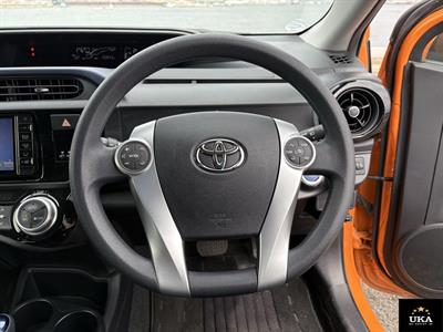 2015 Toyota Aqua - Thumbnail