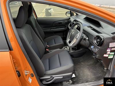 2015 Toyota Aqua - Thumbnail