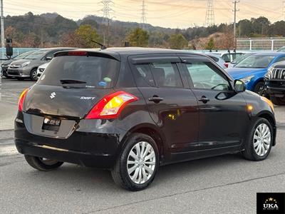 2015 Suzuki Swift - Thumbnail