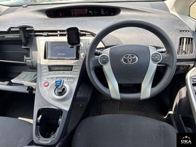 2013 Toyota Prius - Thumbnail