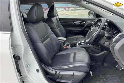 2015 Nissan X-Trail - Thumbnail