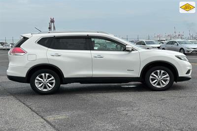 2015 Nissan X-Trail - Thumbnail