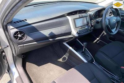 2016 Toyota Fielder - Thumbnail