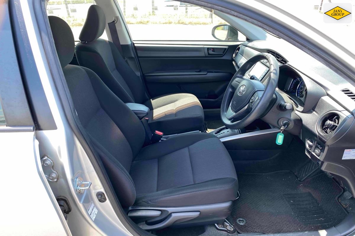 2016 Toyota Fielder