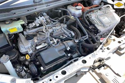 2016 Toyota Fielder - Thumbnail