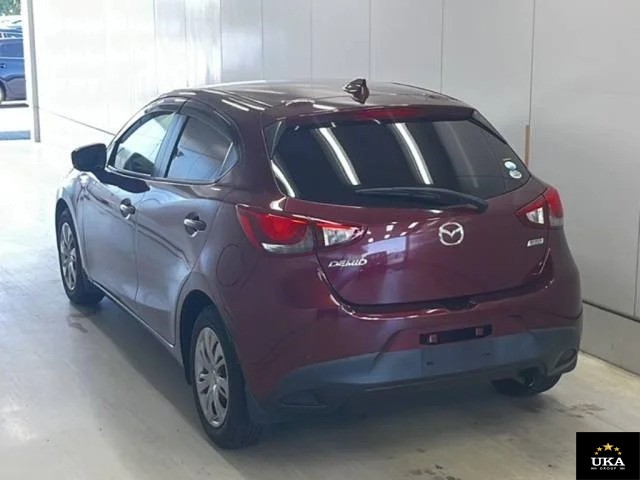 2017 Mazda Demio