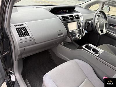 2014 Toyota Prius - Thumbnail