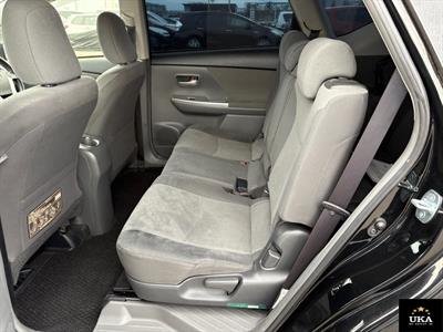 2014 Toyota Prius - Thumbnail