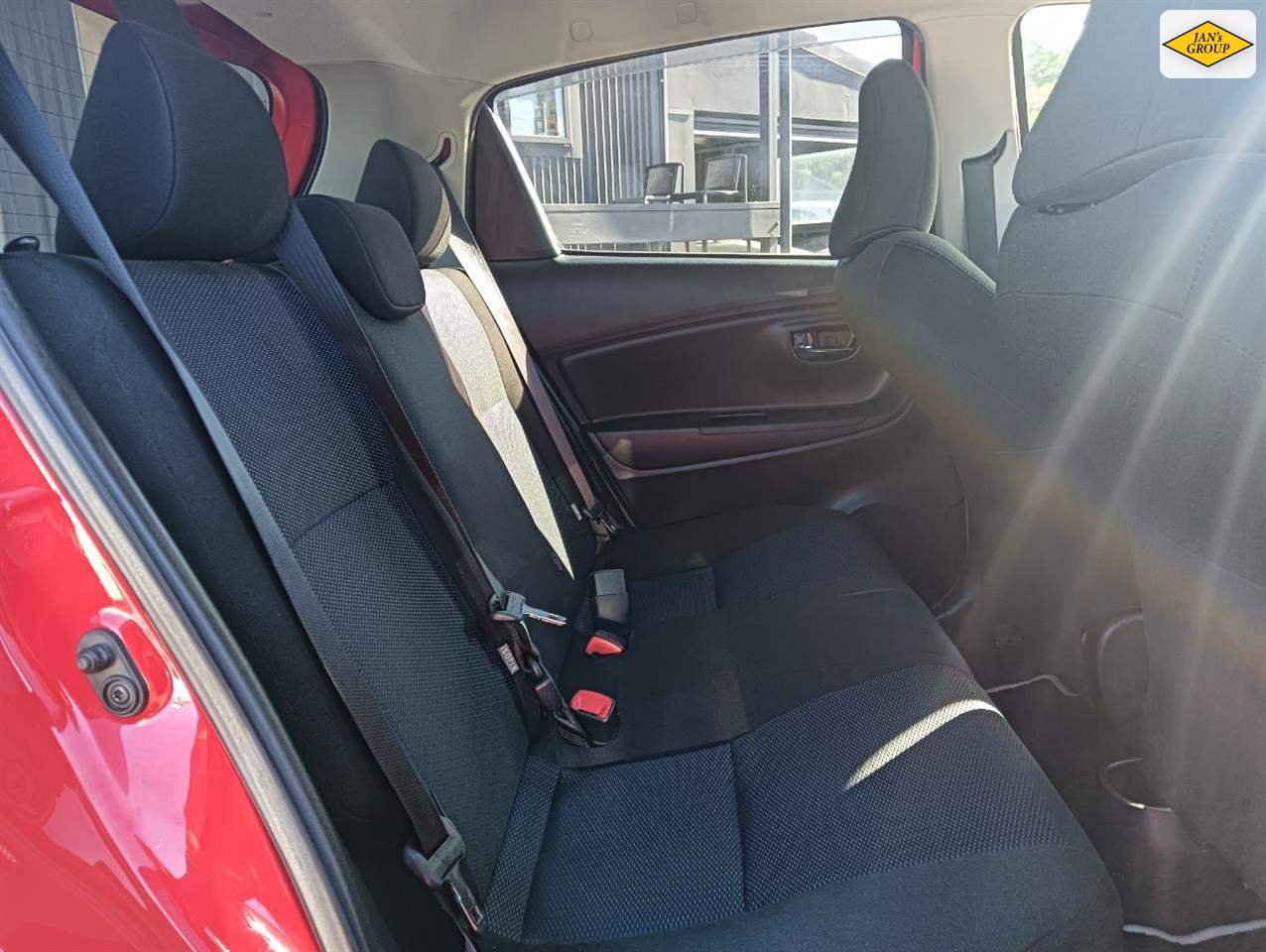 2016 Toyota Vitz