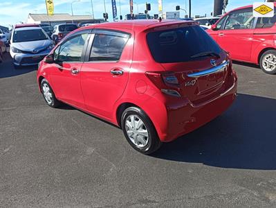 2016 Toyota Vitz - Thumbnail