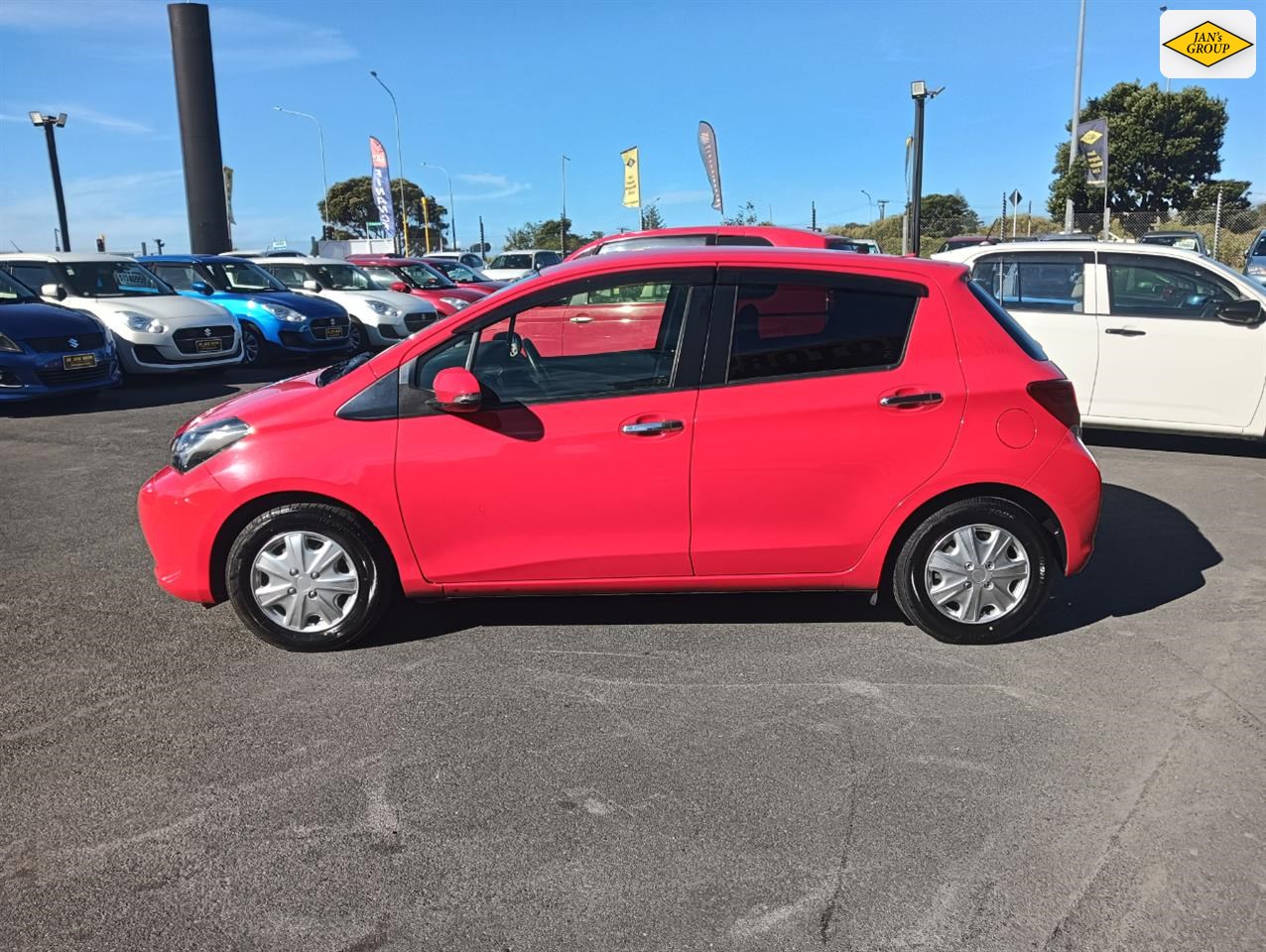 2016 Toyota Vitz