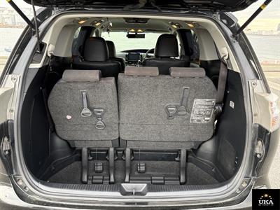 2013 Toyota Estima - Thumbnail