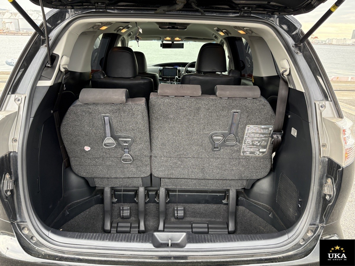 2013 Toyota Estima
