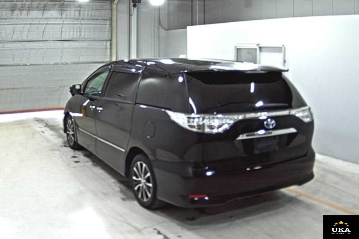 2013 Toyota Estima