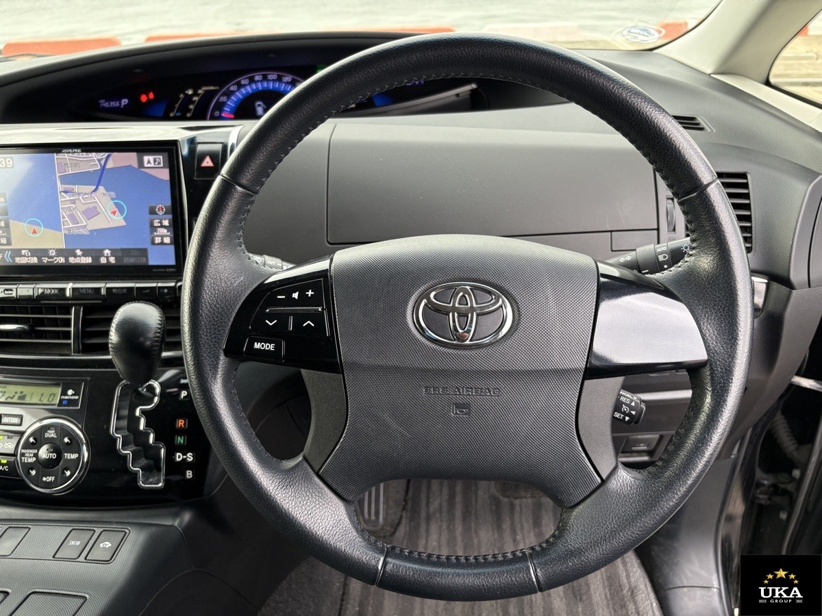 2013 Toyota Estima