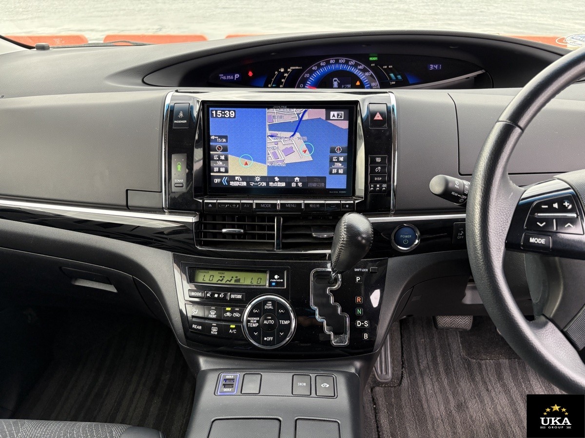 2013 Toyota Estima