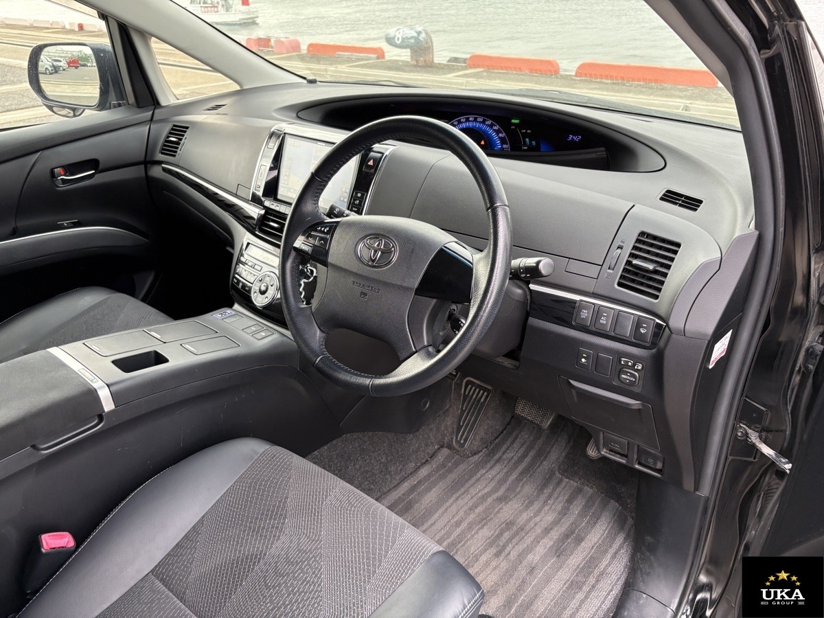 2013 Toyota Estima