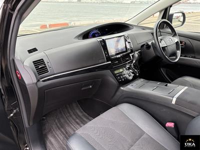 2013 Toyota Estima - Thumbnail