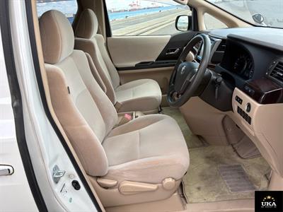 2013 Toyota Alphard - Thumbnail