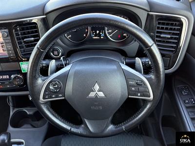 2014 Mitsubishi Outlander - Thumbnail