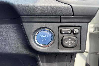 2015 Toyota Corolla - Thumbnail