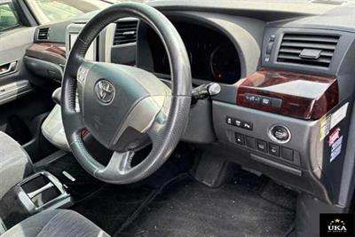 2012 Toyota Vellfire - Thumbnail