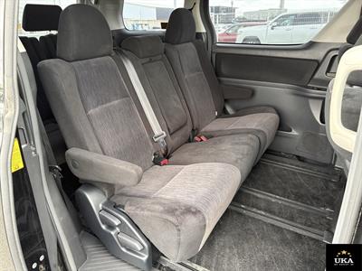 2012 Toyota Vellfire - Thumbnail