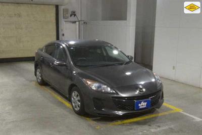 2013 Mazda Axela