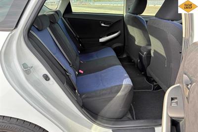 2014 Toyota Prius - Thumbnail