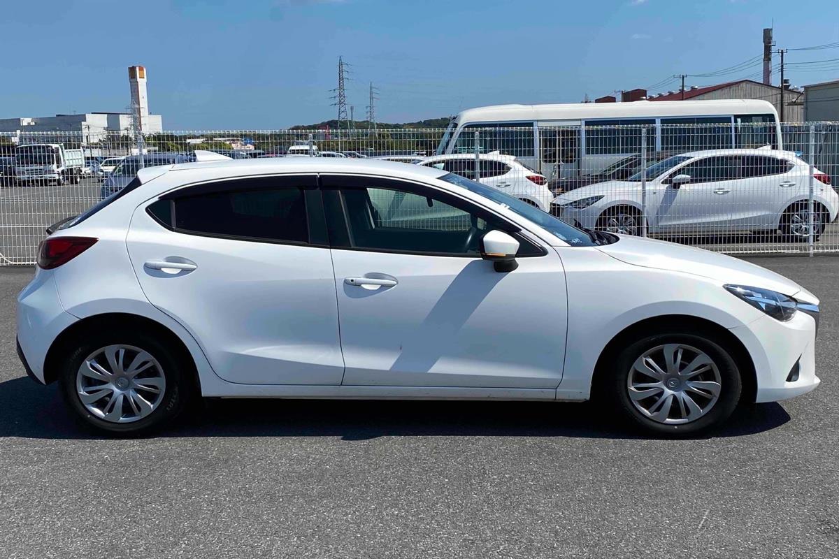 2019 Mazda Demio
