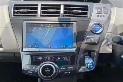 2014 Toyota Prius - Thumbnail