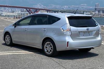 2014 Toyota Prius - Thumbnail
