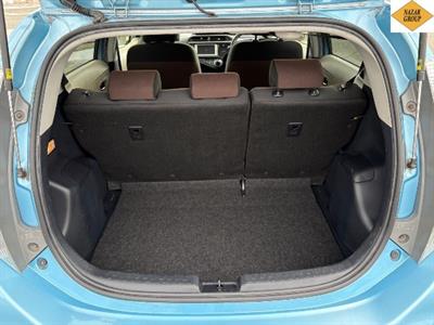 2014 Toyota Aqua - Thumbnail