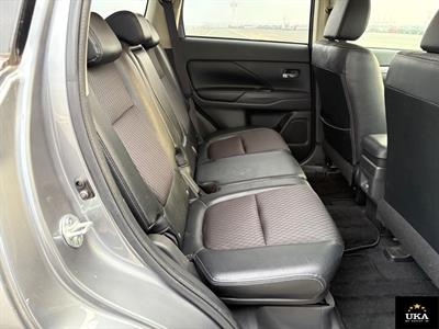 2014 Mitsubishi Outlander - Thumbnail