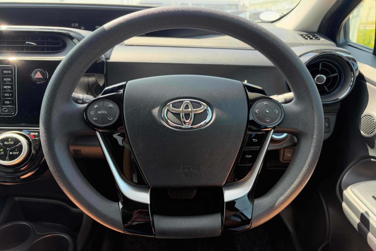 2017 Toyota Aqua