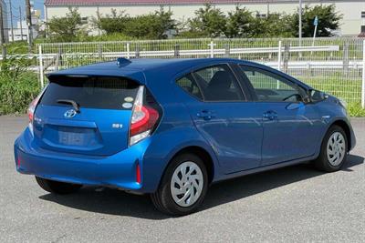 2017 Toyota Aqua - Thumbnail