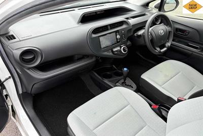 2019 Toyota Aqua - Thumbnail