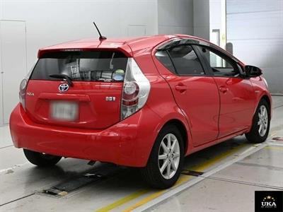 2013 Toyota Aqua - Thumbnail