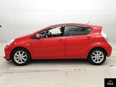 2013 Toyota Aqua - Thumbnail