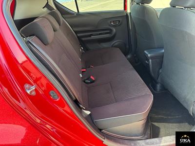 2015 Toyota Aqua - Thumbnail