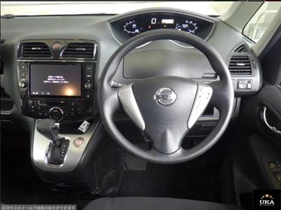 2013 Nissan Serena - Thumbnail