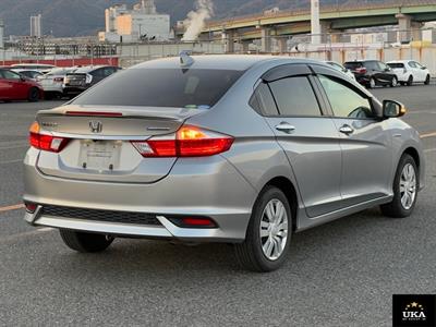 2018 Honda Grace - Thumbnail